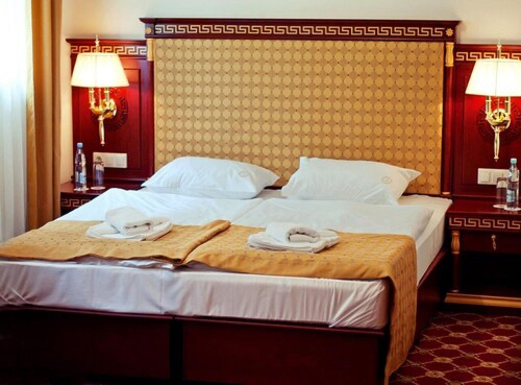 Hotel Holiday Park Varsovie Extérieur photo