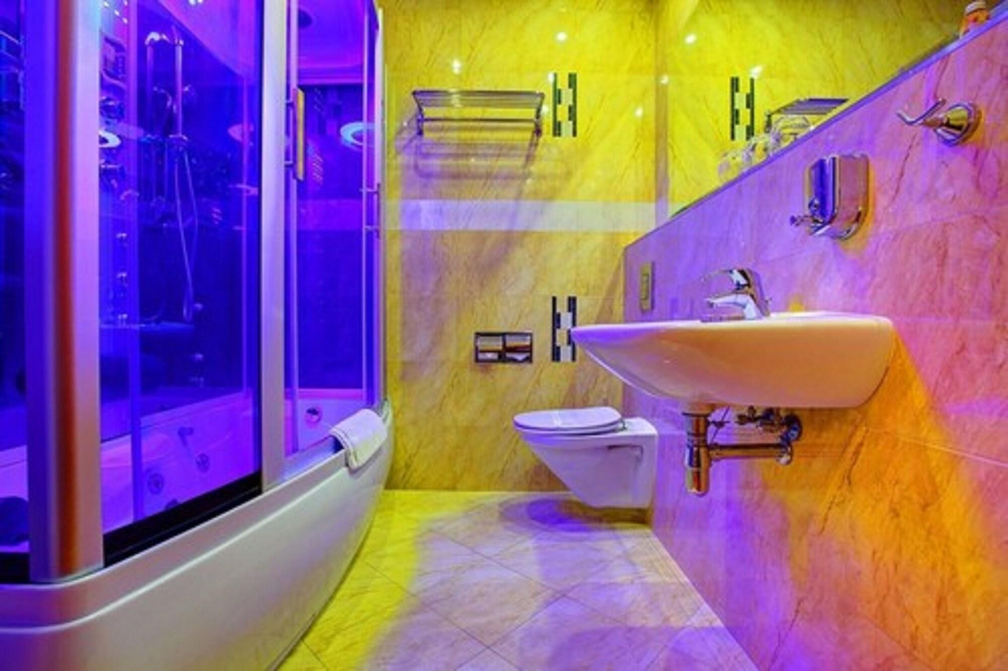 Hotel Holiday Park Varsovie Extérieur photo