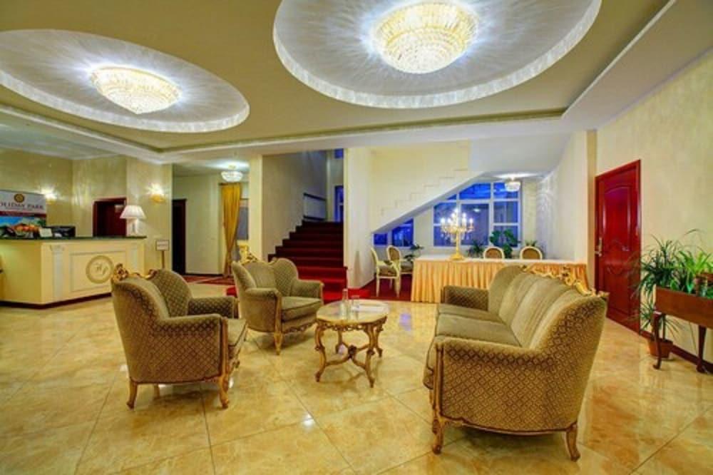Hotel Holiday Park Varsovie Extérieur photo