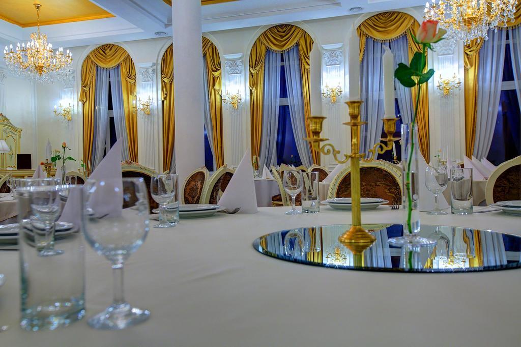 Hotel Holiday Park Varsovie Extérieur photo
