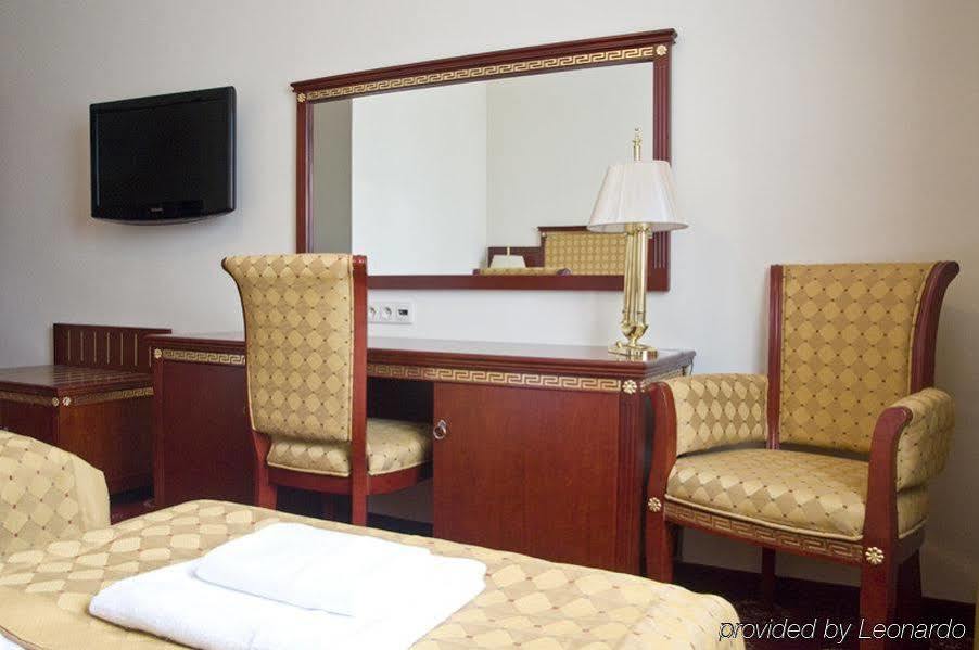 Hotel Holiday Park Varsovie Chambre photo