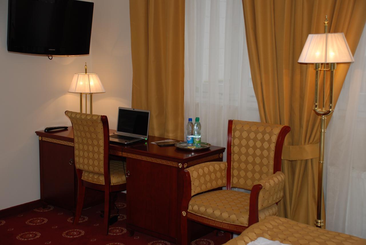Hotel Holiday Park Varsovie Chambre photo